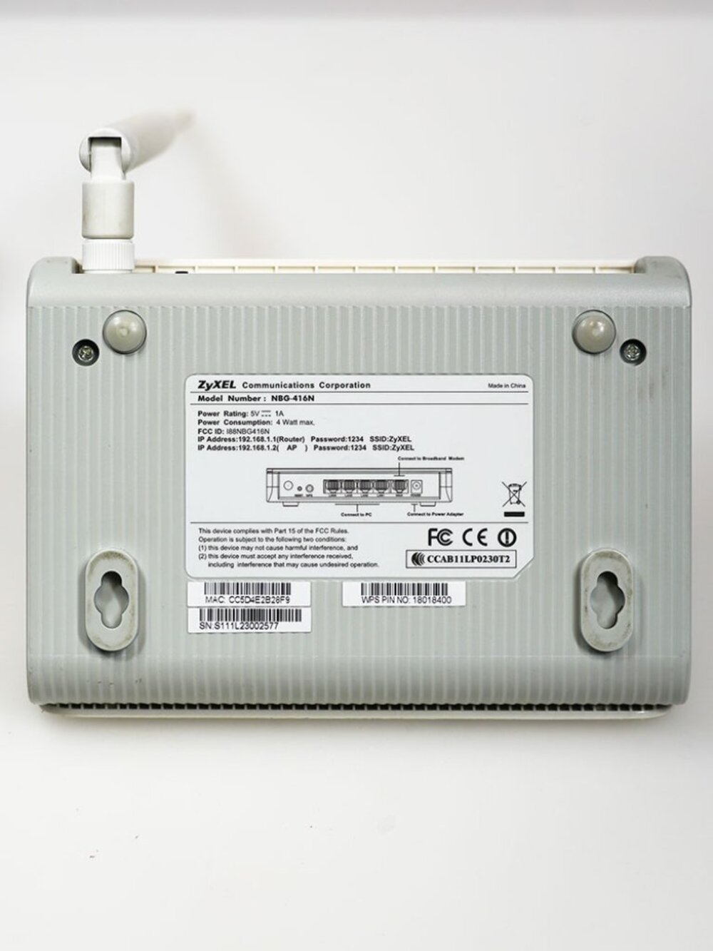 Zyxel NBG-416N Wireless Router - Picture 2 of 3